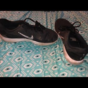 NIKE FLEX TR 7